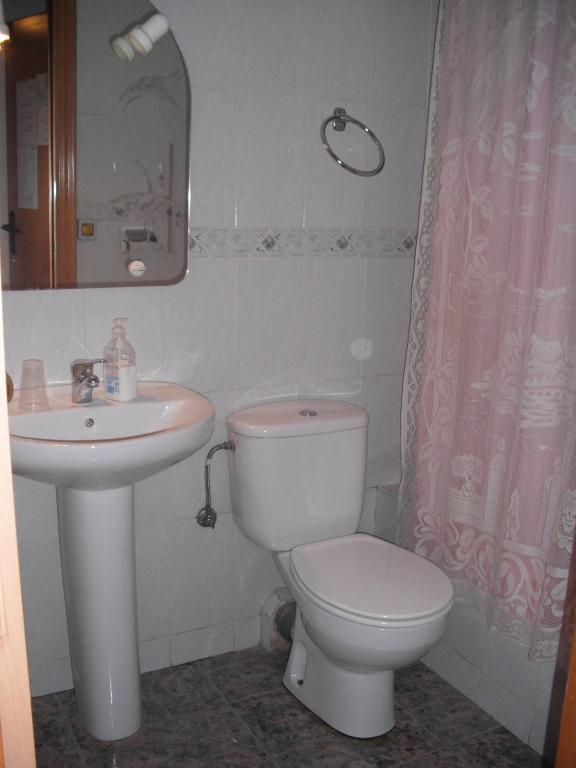 Hostal Cumbre Zaragoza Room photo